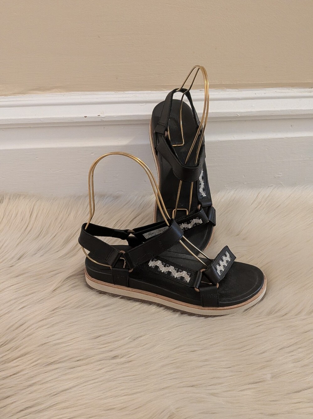 Merrell Juno geometric woven strap velcro sandals size 7